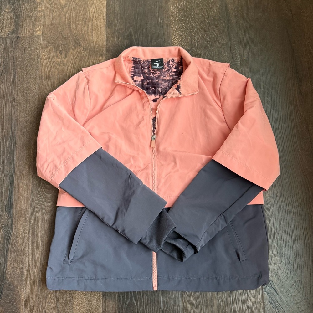 Nike hyperadapt women’s golf jacket